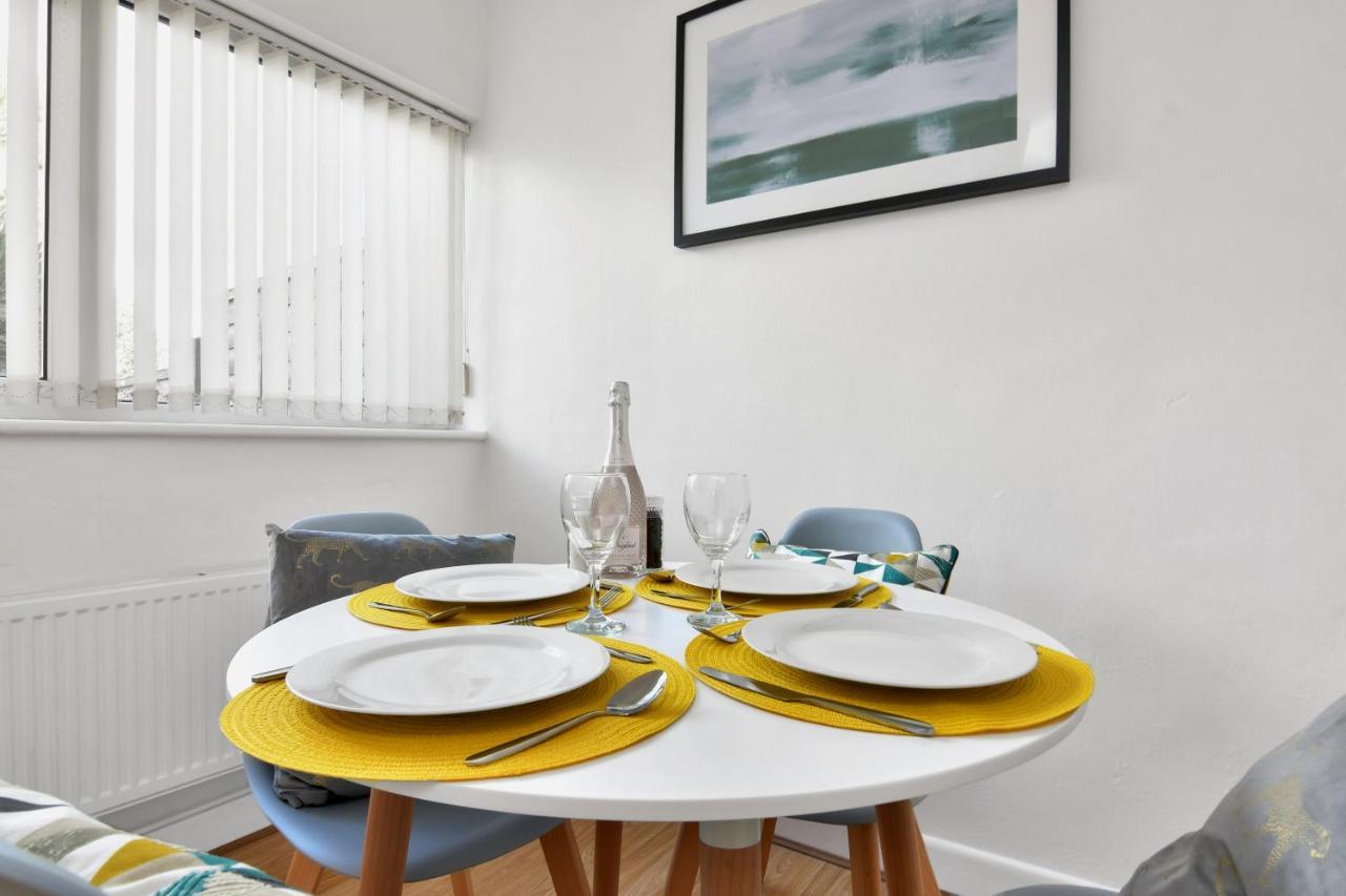 Xclusive Living Stay Near Airport & Nec, The Whitecroft Sheldon (West Midlands) Exterior photo